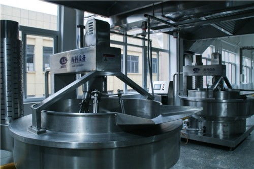 底料工廠精湛工藝研發(fā)技術(shù) 為渝味曉宇火鍋底料保駕護(hù)航